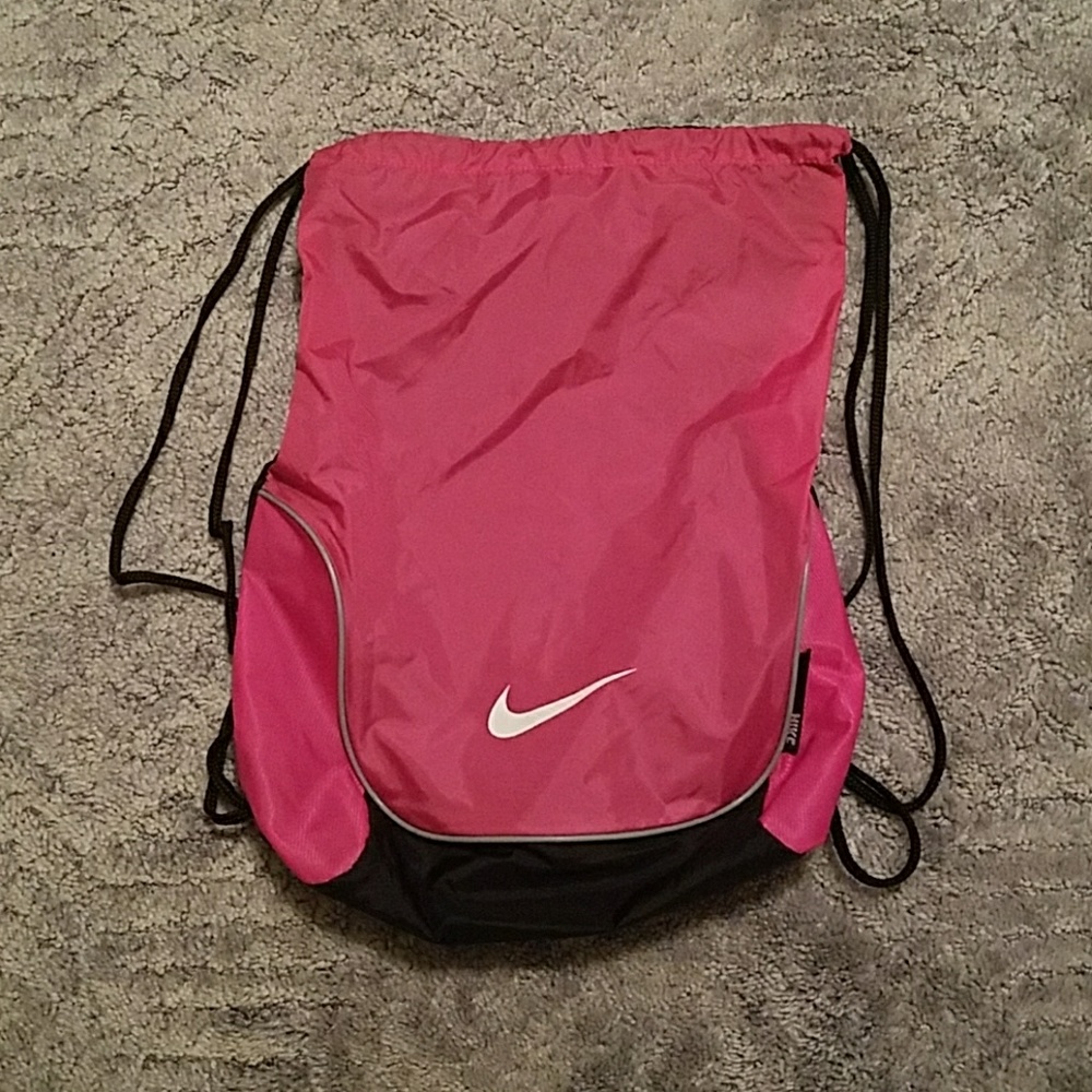 Nike Drawstring Bag - image 1
